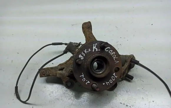 Toyota Corolla E120 E130 Front wheel hub