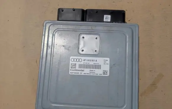Audi A6 S6 C6 4F Engine control unit/module 4F1910551A