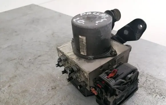 Volkswagen PASSAT CC ABS Pump 3AA614109AQ