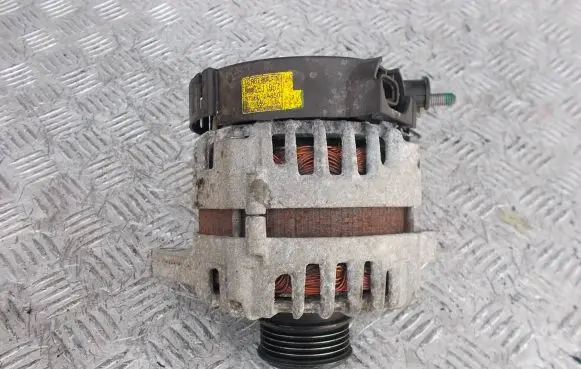 KIA Rio Generator/alternator 373002A850 2611067