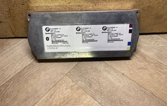 BMW 1 E81 E87 Bluetooth control unit module 9205895 920589501 84109205895