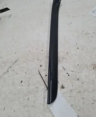 Audi A4 S4 B6 8E 8H Front door trim bar 8E0867409