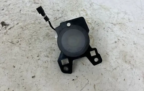 Tesla Model X Other devices 103664300B