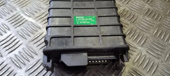 Volkswagen Golf II Engine control unit/module 0280800104 811906264