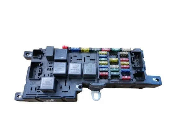 Volvo S80 Fuse box set 30728008 518829106