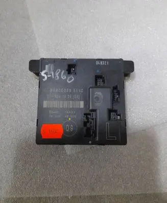 Mercedes-Benz E W211 Door control unit/module A2118201526 2118201526