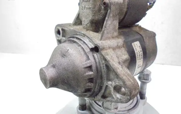 Nissan Almera Tino Starter motor 233009F660