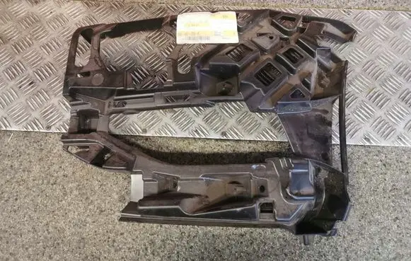 Volkswagen Golf VII Front bumper mounting bracket 5G0807723F