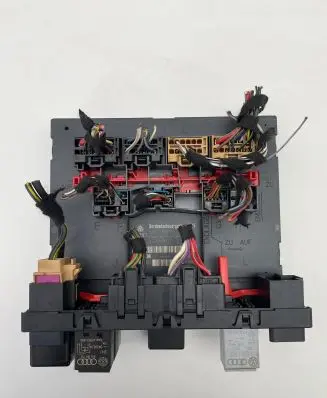 Audi A3 S3 8P Comfort/convenience module 8P0907279A