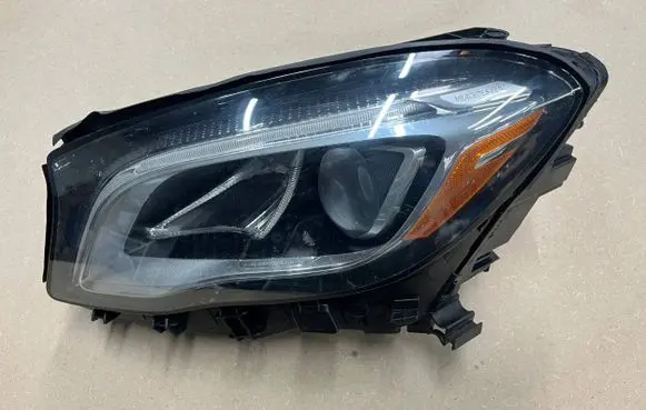 Mercedes-Benz GLA W156 Headlight/headlamp A1569067300 ZGS0006 LE15E6360