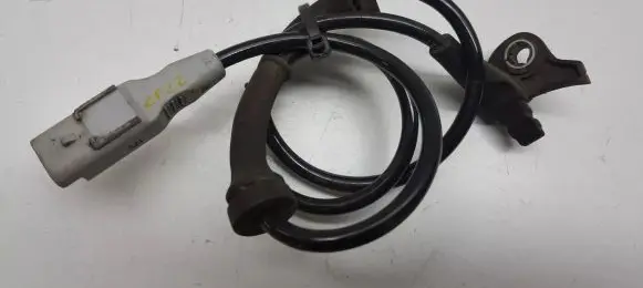 Peugeot 308 ABS brake wheel speed sensor 9659058280