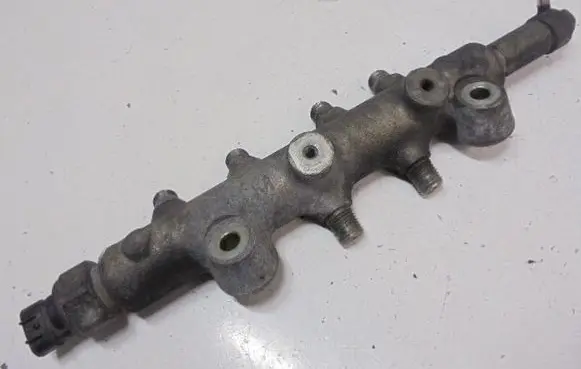 Mazda 6 Fuel main line pipe 