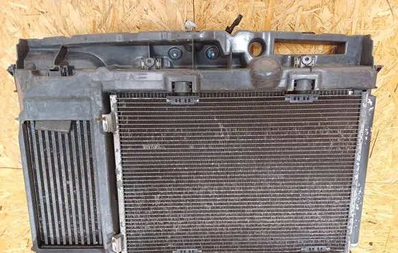 Peugeot 208 I Radiator support slam panel