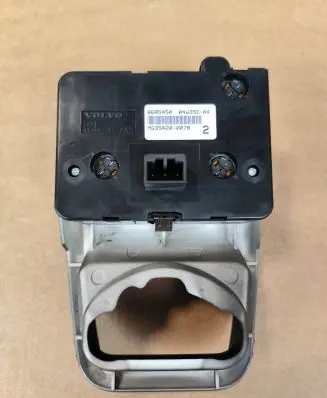 Volvo XC90 Light switch 8685450
