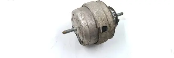 Engine mount bracket