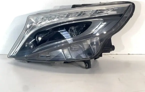 Mercedes-Benz Vito Viano W447 Headlight/headlamp A4479069700 1KX01128445