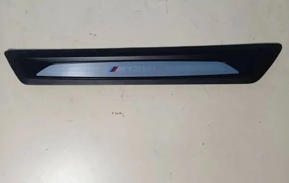 BMW 1 F20 F21 Front sill trim cover 8055520