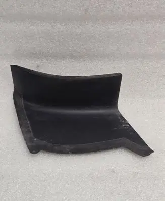 Porsche Macan (95B) Rear/tail light trim molding 95B945309