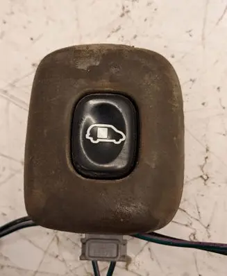 Chrysler Voyager Tailgate/boot open switch button 0SE451D5AC