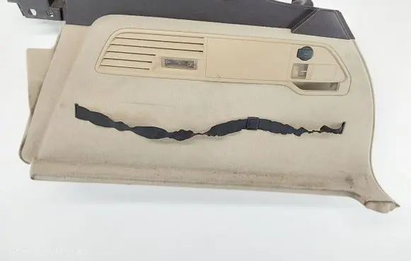 Trunk/boot side trim panel