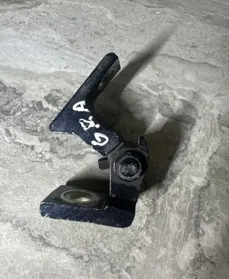 Volkswagen Tiguan Rear door upper hinge 5N0831402