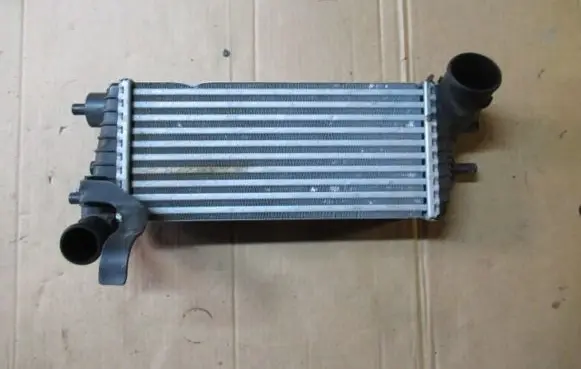 Ford Focus Intercooler radiator