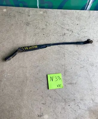 Volkswagen PASSAT B5 Front wiper blade arm 3B1955409C