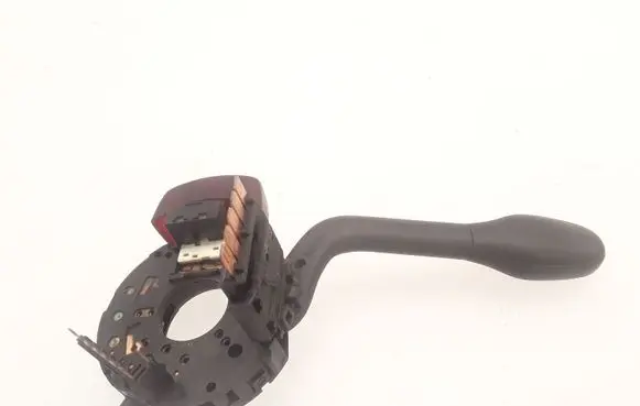 Volkswagen PASSAT B4 Indicator stalk DOTSAEQB91