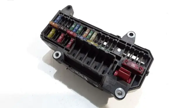 BMW 7 E65 E66 Fuse module