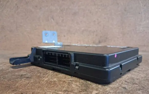 Peugeot 4007 Fan control module 7820A055 CAB501A065A