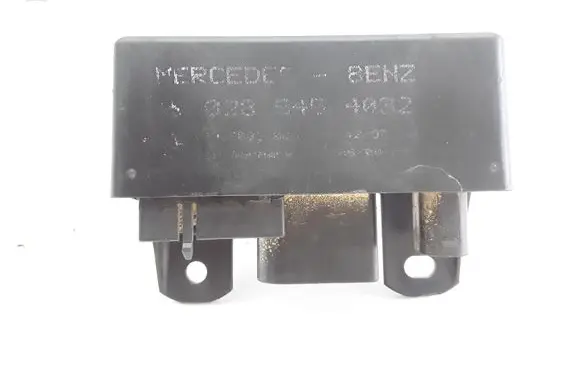 Mercedes-Benz ML W163 Glow plug pre-heat relay 0285454032