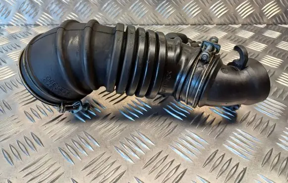 Mitsubishi Lancer VIII Turbo air intake inlet pipe/hose 3C0129635 R446019601 1505A375
