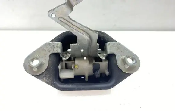 Subaru Forester SH Loading door lock 