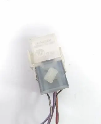 BMW 5 E39 Other relay 12631729004