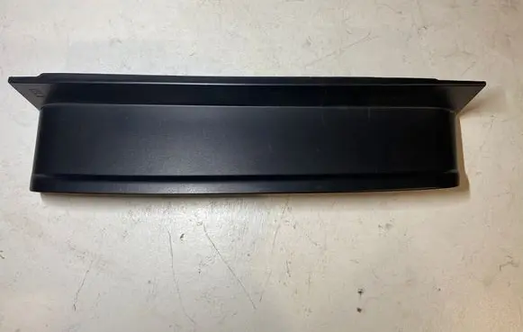 Volkswagen Caddy Rear/tail light trim molding 2K5945312E 2K5945312D