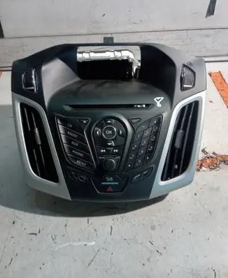Ford Focus Radio/CD/DVD/GPS head unit BM5T18C815HG AM5T18B955BG