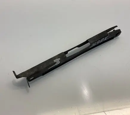 Mercedes-Benz CLS C219 Front bumper mounting bracket A2198800114 2198800114