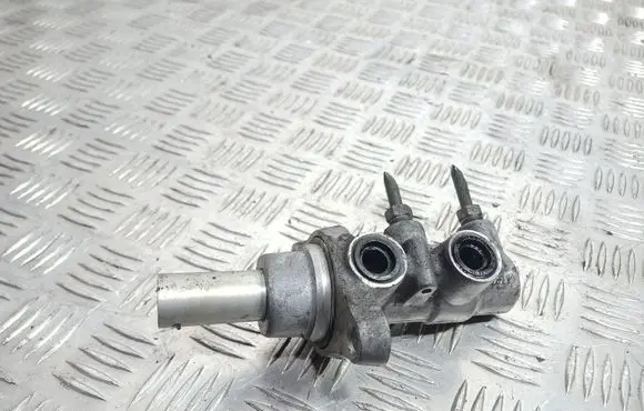 Mitsubishi Outlander Master brake cylinder 220536
