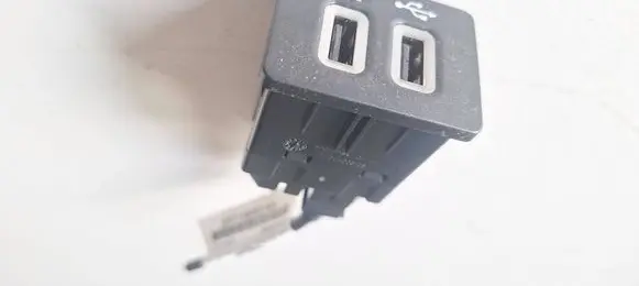 Ford Kuga II USB socket connector HC3T14F014DB