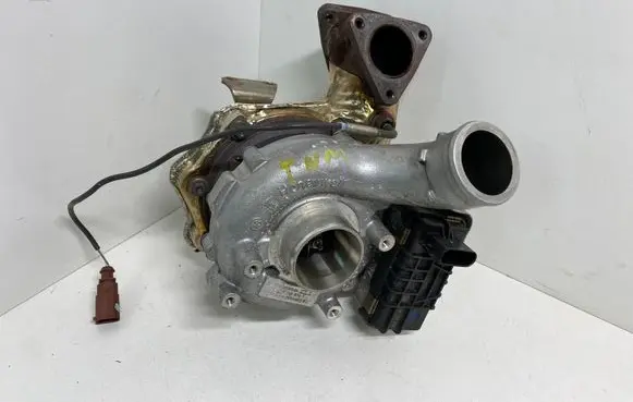 Volkswagen Touareg II Turbo 059145874T