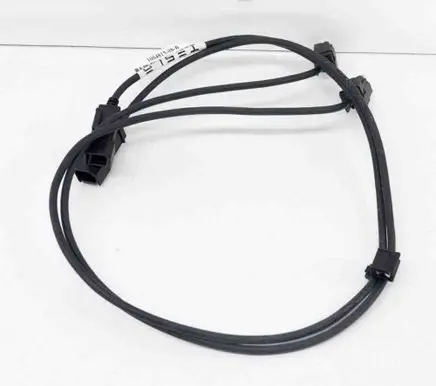Tesla Model S AUX in-socket connector 100481508B