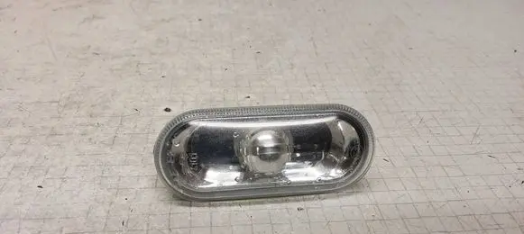 Volkswagen Transporter - Caravelle T5 Front fender indicator light 1J0949117 15E11114
