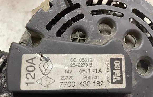 Volvo S40, V40 Generator/alternator SG10B010 2542270B 7700430182