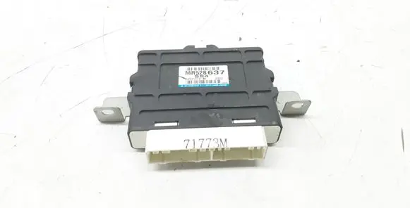 Mitsubishi Pajero Gearbox control unit/module MR528637