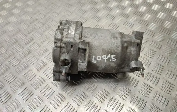 Infiniti Q50 Air conditioning (A/C) compressor (pump) 919200303 YEP0FX17724 70338903