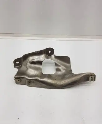 BMW 3 G20 G21 Heat shield in engine bay 7450534