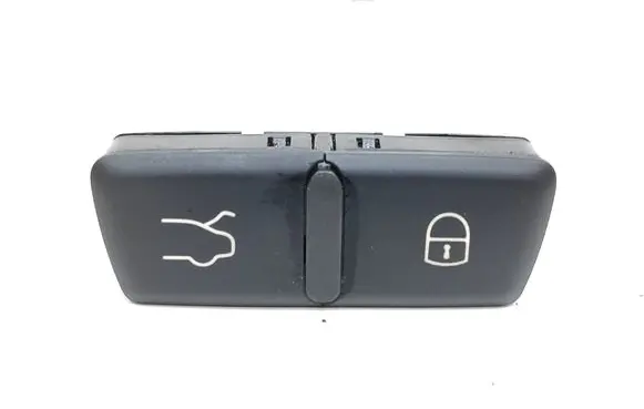 Alfa Romeo Stelvio Tailgate/boot open switch button 156129212 086117