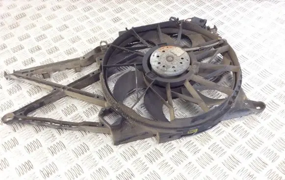 Opel Astra G Radiator cooling fan shroud 90572580