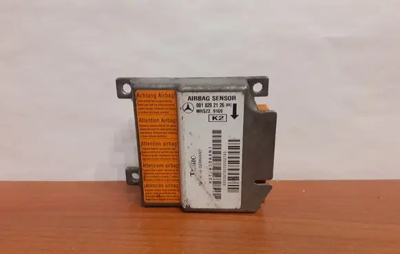 Mercedes-Benz E W210 Airbag control unit/module 0018202126 6499