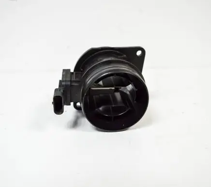 Volkswagen Golf VII Mass air flow meter 04L906461B